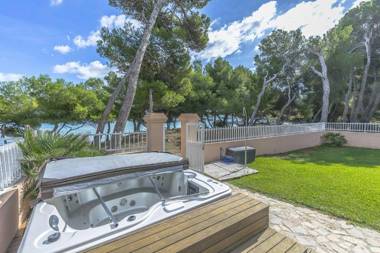 Alcudia beach front villa private indoor pool