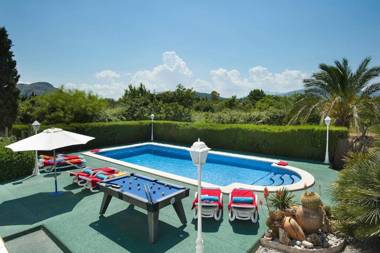 Villa Conxa Bisanyes by Villa Plus