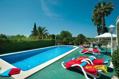 Villa Conxa Bisanyes by Villa Plus