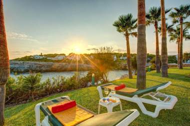 Villa Mar Oberta by Villa Plus