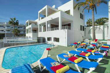 Villa Pou Dor by Villa Plus