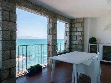 Luxury Apartment in L'Escala Catalonia with Beach nearby
