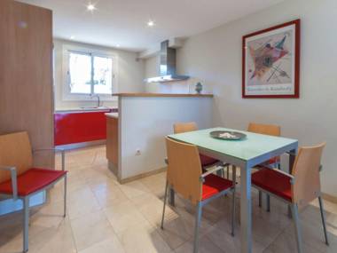 Very Central Seabeach closeby Private Terrace Free Wifi