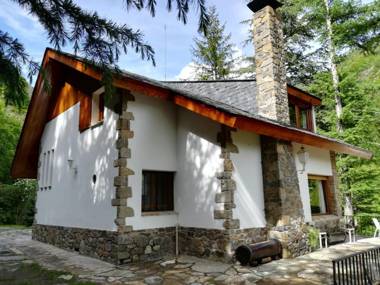 CASA RURAL " REFUGI TACITA-CAPDELLA "