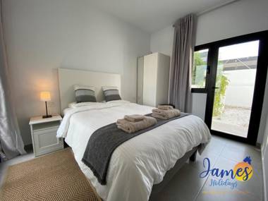 Luxurious Villa Private Pool La Marina Urb LM3