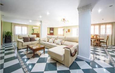 Beautiful home in Urbanización La Sima with Outdoor swimming pool WiFi and 5 Bedrooms