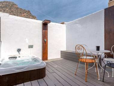 Lavish Holiday Home in Tavernes de la Valldigna with Sauna