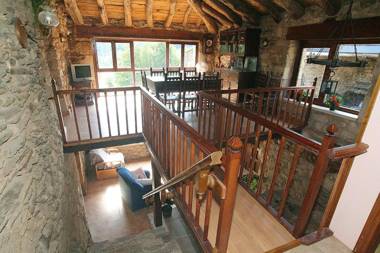 2 bedrooms house with wifi at Paradela