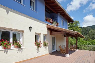 Hotel Txoriene - Basque Stay