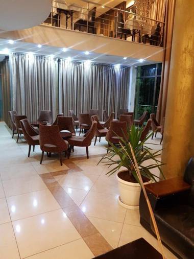 Zola International Hotel