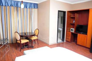 Holly Wood Hotel