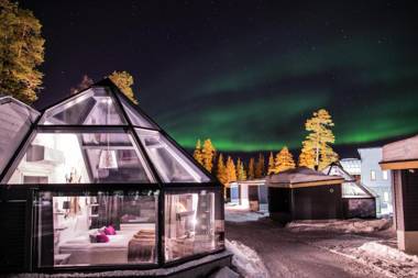 Santa's Hotel Aurora & Igloos