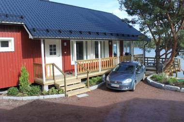 Rantakari Cottage
