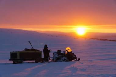 Arctic Land Adventure Glass Igloos
