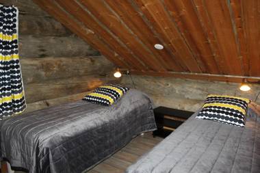 Levikaira Apartments - Log Cabins