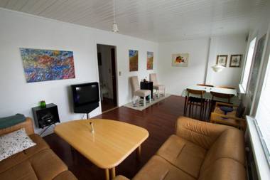 Cosy apartment nearby beach marina & city centre