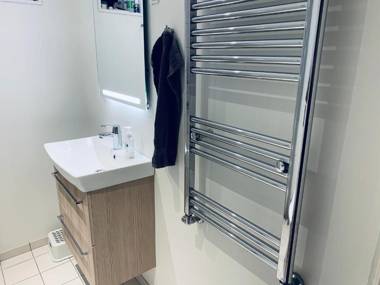 Apartment 15 min walk from the city center