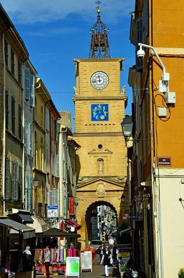 L'Annexe d'Alèzen T2 Centre historique PARKING WIFI