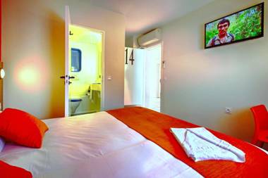 Hôtel Formules Club 2