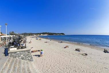 Amadeus Guest House - Chambres d'Hôtes