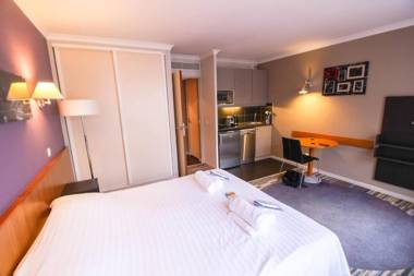 Studio with BALCONY in ISSY LES MOULINEAUX