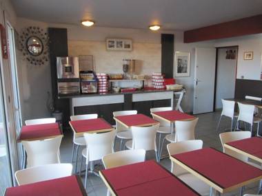 Brit Hotel Essentiel Sète / Balaruc