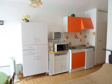 Studio Balaruc-les-Bains 1 pièce 2 personnes - FR-1-503-17