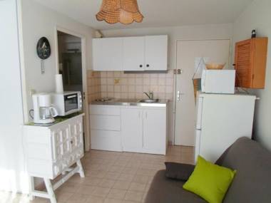 Studio Balaruc-les-Bains 1 pièce 4 personnes - FR-1-503-30