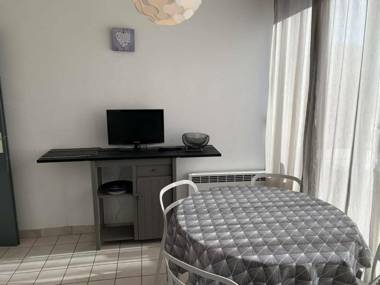 Appartement Balaruc-les-Bains 2 pièces 2 personnes - FR-1-571-32
