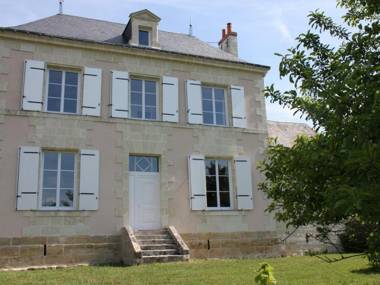 Gîte Beaumont-en-Véron 3 pièces 5 personnes - FR-1-381-445