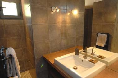 Les Pierres Sauvages