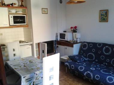 Appartement d'une chambre a Villers sur Mer a 150 m de la plage avec jardin clos