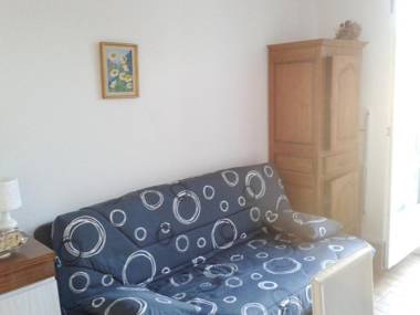 Appartement d'une chambre a Villers sur Mer a 150 m de la plage avec jardin clos