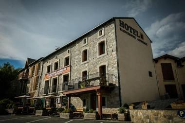 Logis Hôtel Restaurant L'ancienne Auberge