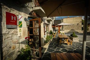 Logis Hôtel Restaurant L'ancienne Auberge