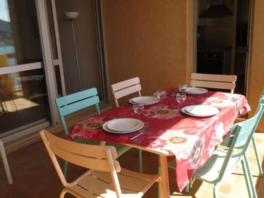 Appartement Bormes-les-Mimosas 3 pièces 8 personnes - FR-1-610-11