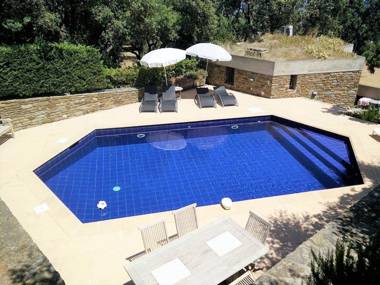 Comfy villa in Bormes-les-Mimosas with swimming pool