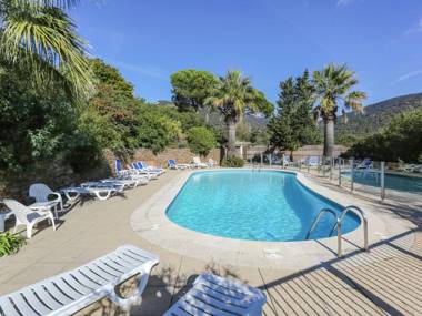 Provencal house on a small holiday resort located at only 3 km from the Mediterranean Sea