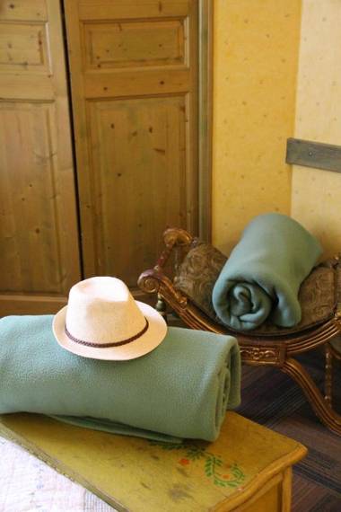 Les Arcades Le Lion D'or