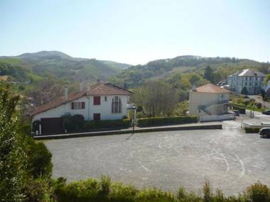 Appartement Cambo-les-Bains 1 pièce 2 personnes - FR-1-495-10