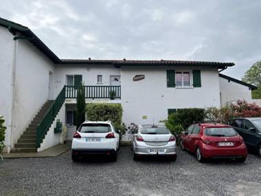 Appartement Cambo-les-Bains 2 pièces 2 personnes - FR-1-495-58
