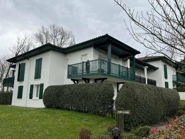 Appartement Cambo-les-Bains 2 pièces 2 personnes - FR-1-495-25