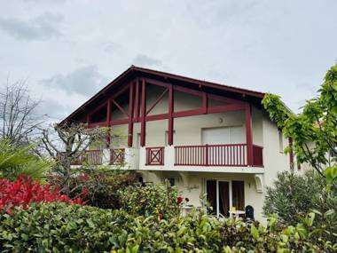 Appartement Cambo-les-Bains 2 pièces 2 personnes - FR-1-495-8