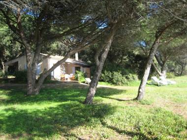 Villa Cavalaire-sur-Mer 2 bedrooms 7 persons - FR-1-100-201