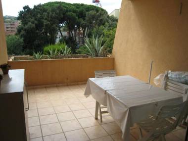 Studio Cavalaire-sur-Mer 1 pièce 4 personnes - FR-1-100-194