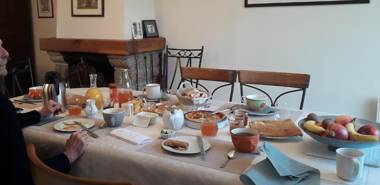 A l'Ombre des Pommiers