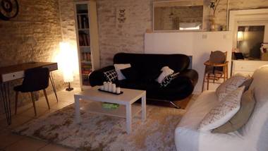 Holiday home Aqueducienne