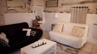 Holiday home Aqueducienne