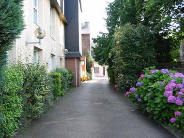 Logis Hôtel Restaurant La Paix