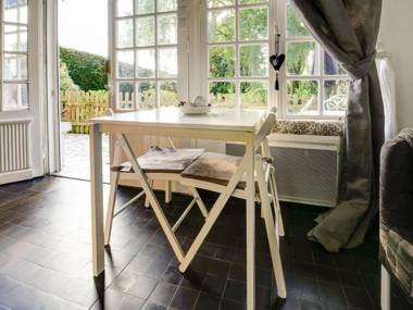 Beautiful Apartment in Isigny sur Mer with Private Terrace